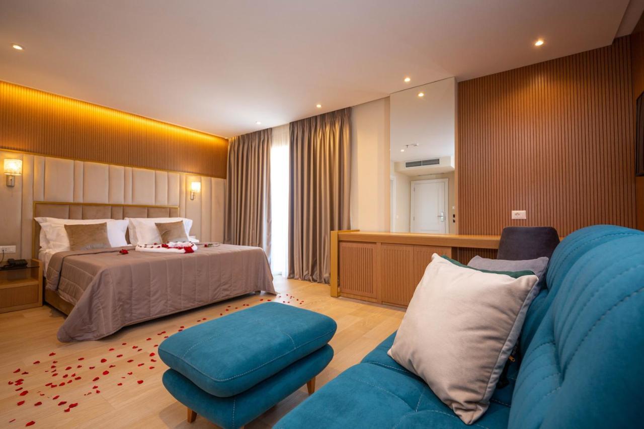 Merar Hotel Голем Екстериор снимка
